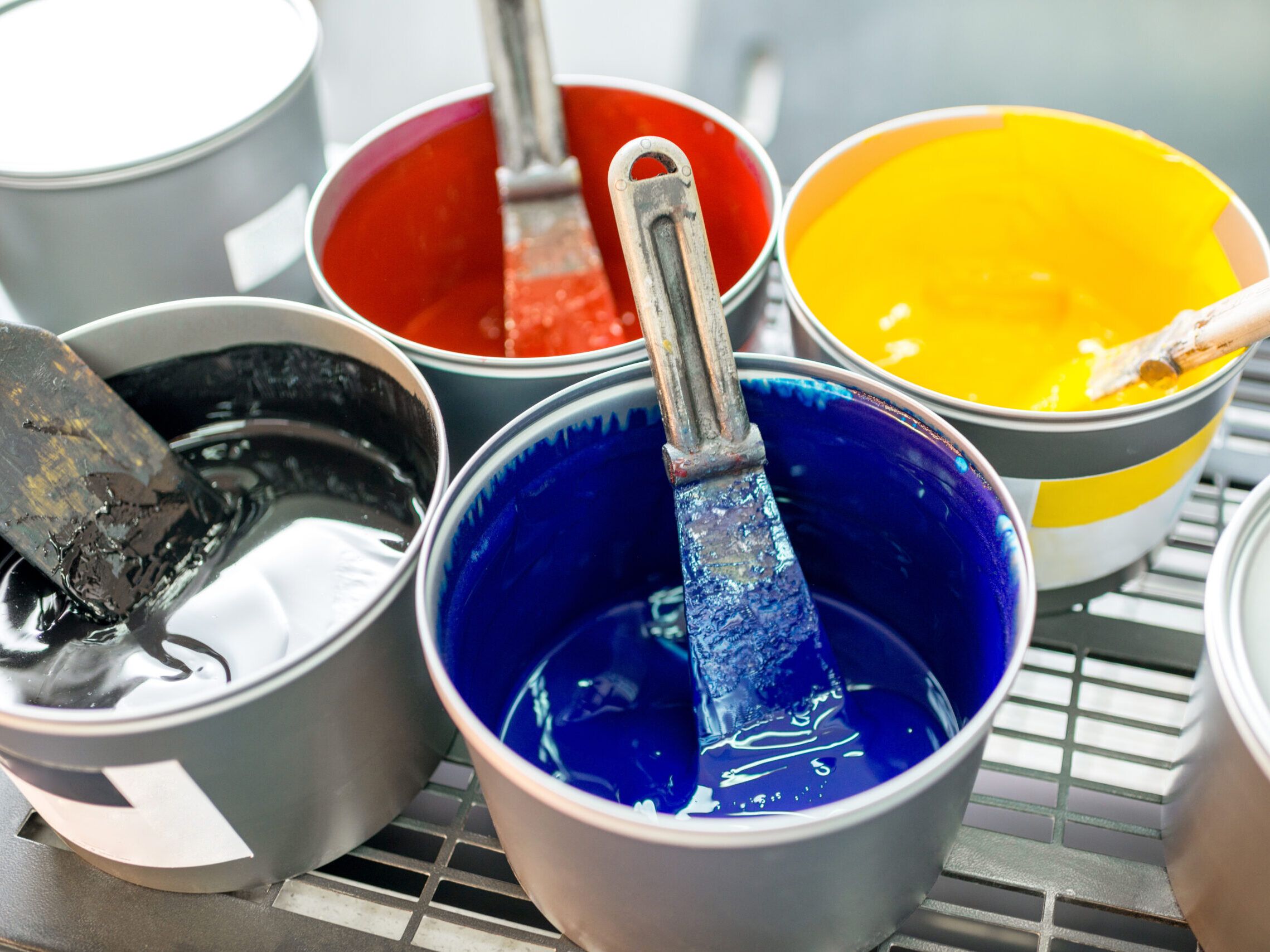 Industrial process where foam control matters